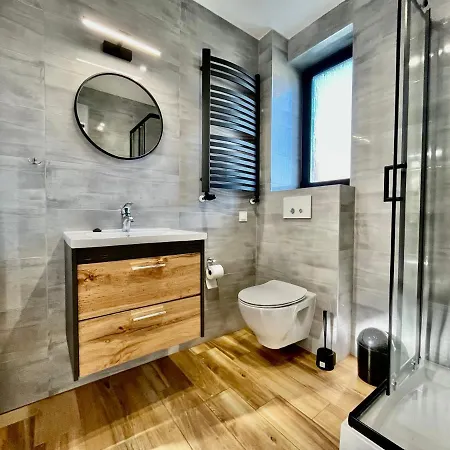 Na Ogrodowej - 2 Sypialnie, Ogrod, Taras, Parking