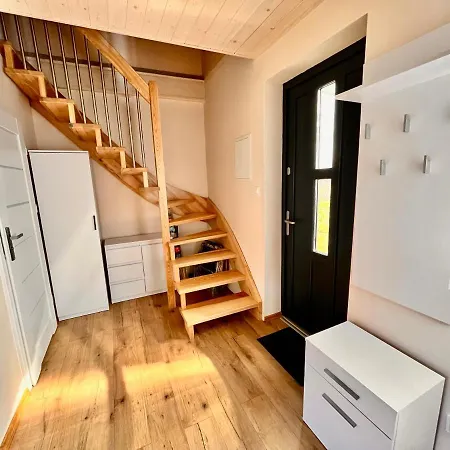 Na Ogrodowej - 2 Sypialnie, Ogrod, Taras, Parking Apartman