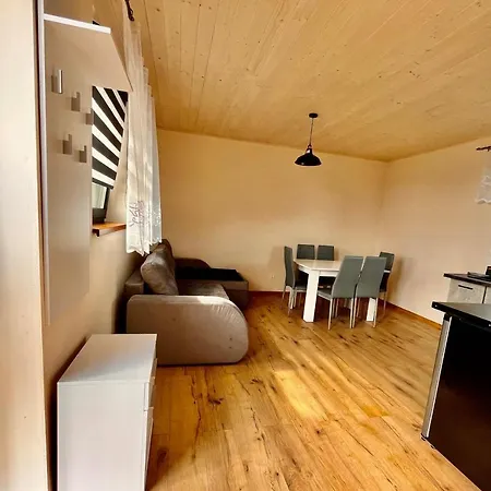 Na Ogrodowej - 2 Sypialnie, Ogrod, Taras, Parking Apartman